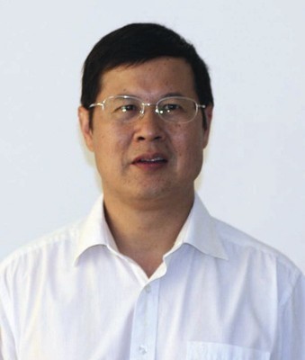 危起伟.jpg